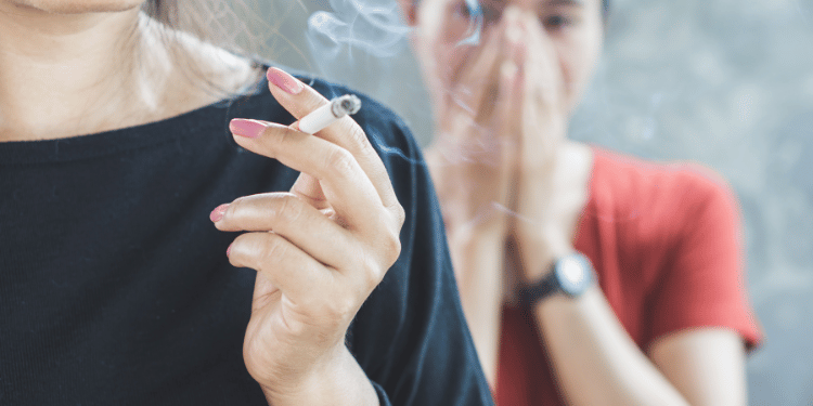 Il fumo passivo aumenta del 50% il rischio di tumori femminili