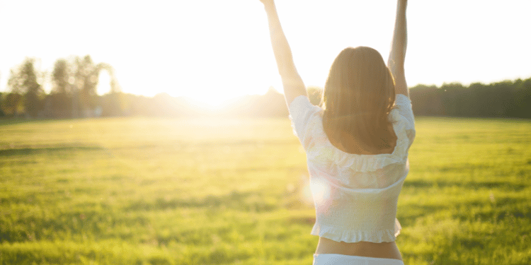 La luce solare ci dona felicità e benessere