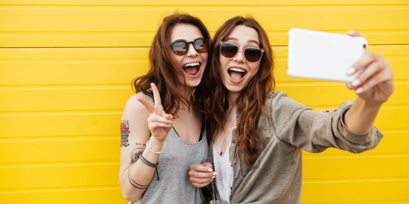 Passione per i selfie non è solo narcisismo