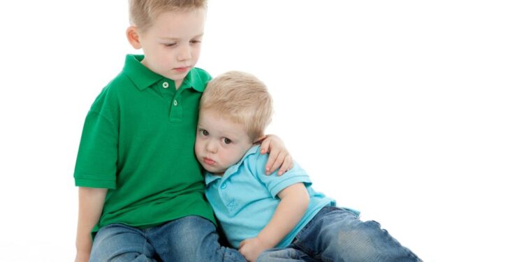 Più fratelli, più problemi per la salute mentale degli adolescenti