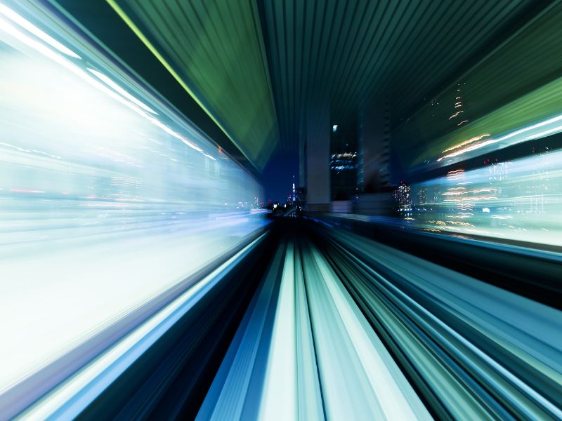 Treno a levitazione magnetica: rivoluzione sui binari tradizionali