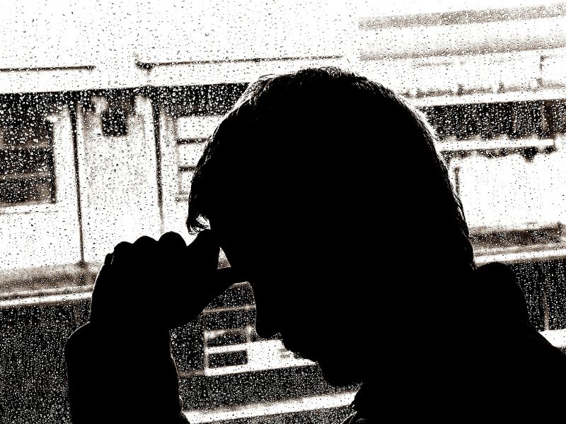 La solitudine come spia di 30 malattie: cosa c'è da sapere